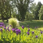 Domaine De L'olifant 3*