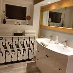 Domaine De L'olifant 3*
