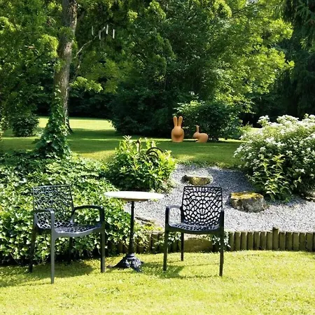 Domaine De L'olifant Couette-café